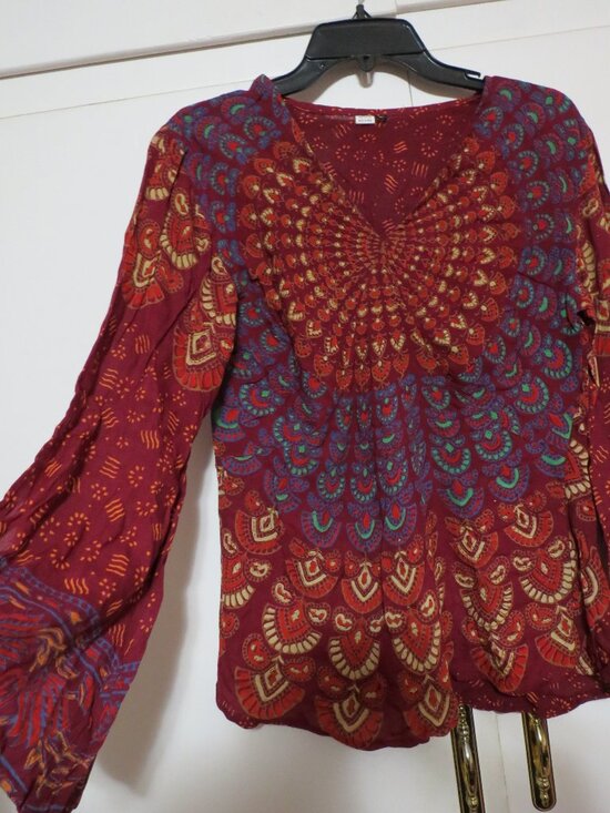 Peacock blouse Boho style size large NEW never used - Picture 11 of 16